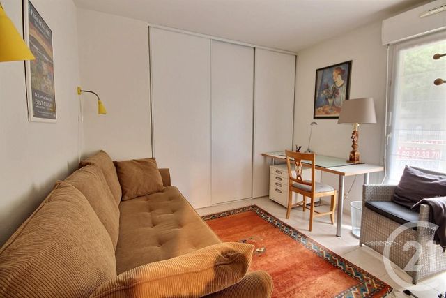 Afficher la photo en grand Appartement F4 à vendre - 4 pièces - 81.66 m2 - NICE - 06 - PROVENCE-ALPES-COTE-D-AZUR - Century 21 Cabinet Marchal