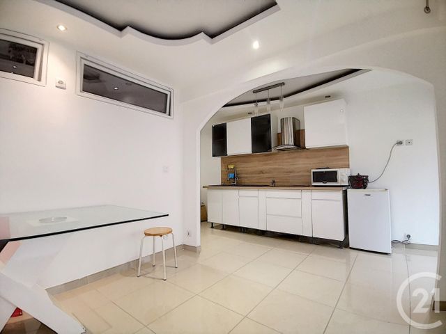 Afficher la photo en grand Appartement F3 à vendre - 3 pièces - 46.0 m2 - NICE - 06 - PROVENCE-ALPES-COTE-D-AZUR - Century 21 Cabinet Marchal