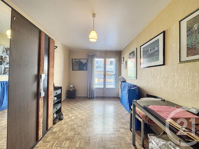 Afficher la photo en grand appartement à vendre - 3 pièces - 74.04 m2 - NICE - 06 - PROVENCE-ALPES-COTE-D-AZUR - Century 21 Cabinet Marchal