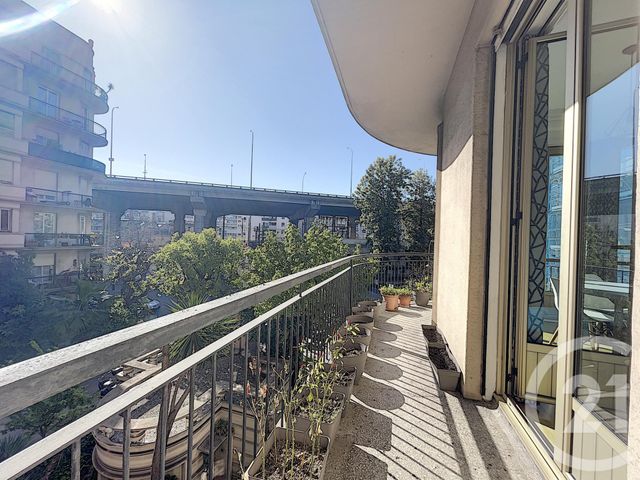 Afficher la photo en grand Appartement F3 à vendre - 3 pièces - 86.33 m2 - NICE - 06 - PROVENCE-ALPES-COTE-D-AZUR - Century 21 Cabinet Marchal