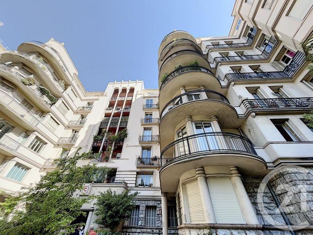 Afficher la photo en grand Appartement F3 à vendre - 3 pièces - 86.33 m2 - NICE - 06 - PROVENCE-ALPES-COTE-D-AZUR - Century 21 Cabinet Marchal