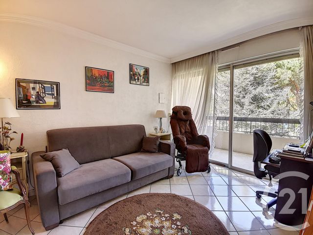 Afficher la photo en grand Appartement F4 à vendre - 4 pièces - 91.0 m2 - VILLENEUVE LOUBET - 06 - PROVENCE-ALPES-COTE-D-AZUR - Century 21 Cabinet Marchal