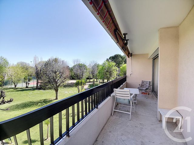 Afficher la photo en grand Appartement F4 à vendre - 4 pièces - 91.0 m2 - VILLENEUVE LOUBET - 06 - PROVENCE-ALPES-COTE-D-AZUR - Century 21 Cabinet Marchal