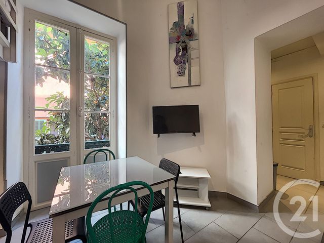 Studio à louer - 1 pièce - 28.0 m2 - NICE - 06 - PROVENCE-ALPES-COTE-D-AZUR - Century 21 Cabinet Marchal Studio à louer - 1 pièce - 28.0 m2 - NICE - 06 - PROVENCE-ALPES-COTE-D-AZUR - Century 21 Cabinet Marchal