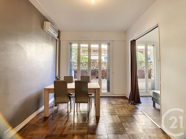 Appartement F2 à louer - 2 pièces - 35.0 m2 - NICE - 06 - PROVENCE-ALPES-COTE-D-AZUR - Century 21 Cabinet Marchal Appartement F2 à louer - 2 pièces - 35.0 m2 - NICE - 06 - PROVENCE-ALPES-COTE-D-AZUR - Century 21 Cabinet Marchal