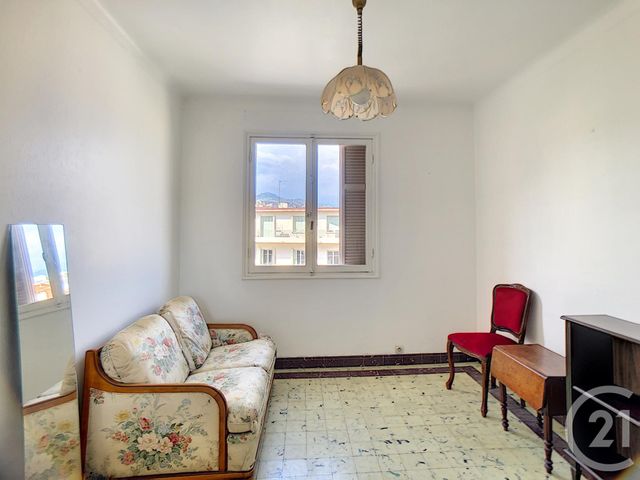 Afficher la photo en grand Appartement F4 à louer - 4 pièces - 77.0 m2 - NICE - 06 - PROVENCE-ALPES-COTE-D-AZUR - Century 21 Cabinet Marchal