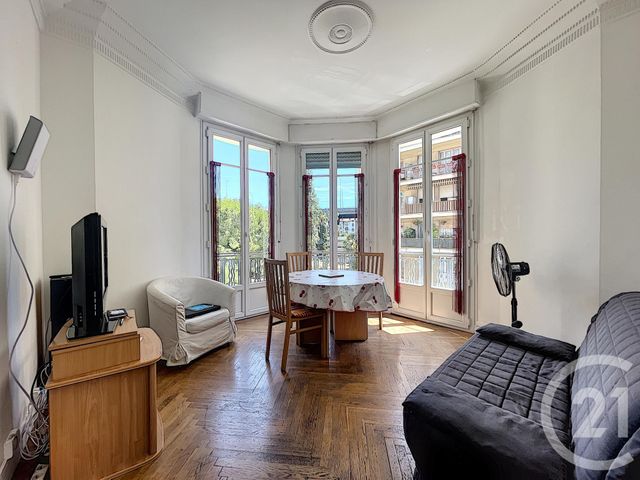 Afficher la photo en grand Appartement F2 à vendre - 2 pièces - 45.28 m2 - NICE - 06 - PROVENCE-ALPES-COTE-D-AZUR - Century 21 Cabinet Marchal