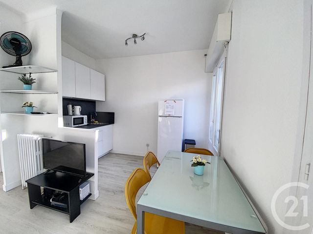 Afficher la photo en grand Appartement F2 à vendre - 2 pièces - 42.0 m2 - NICE - 06 - PROVENCE-ALPES-COTE-D-AZUR - Century 21 Cabinet Marchal