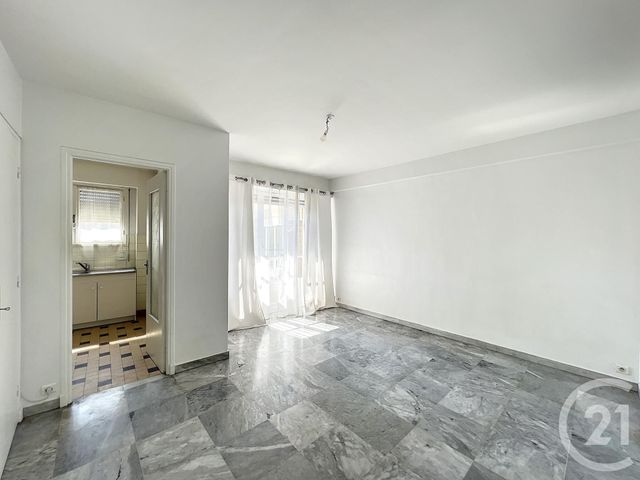 Appartement F1 à louer - 1 pièce - 30.0 m2 - NICE - 06 - PROVENCE-ALPES-COTE-D-AZUR - Century 21 Cabinet Marchal