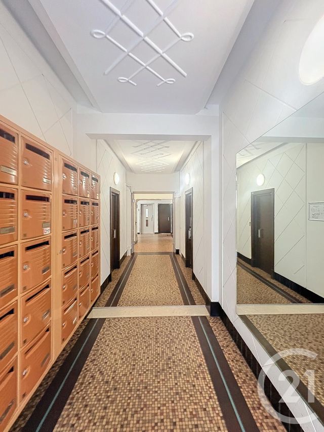 Appartement F3 à vendre - 3 pièces - 54.78 m2 - NICE - 06 - PROVENCE-ALPES-COTE-D-AZUR - Century 21 Cabinet Marchal