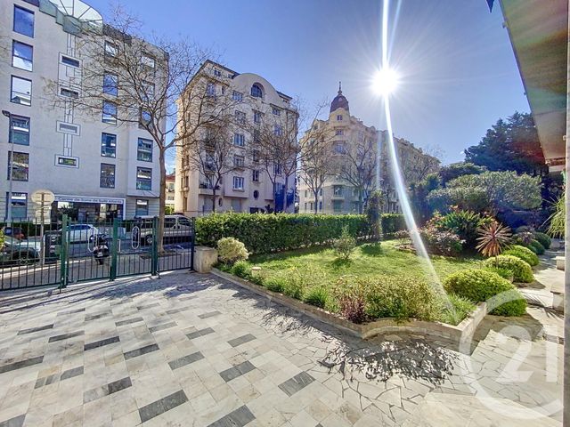 Afficher la photo en grand Appartement F1 à vendre - 1 pièce - 34.66 m2 - NICE - 06 - PROVENCE-ALPES-COTE-D-AZUR - Century 21 Cabinet Marchal