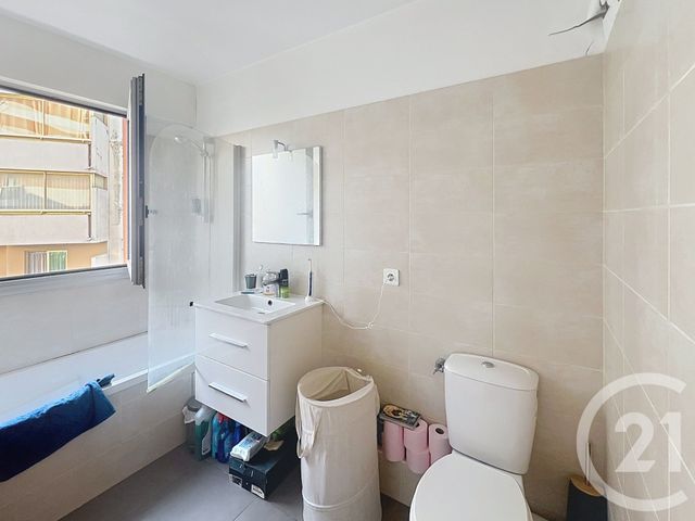 Afficher la photo en grand Appartement F1 à vendre - 1 pièce - 29.1 m2 - ANTIBES - 06 - PROVENCE-ALPES-COTE-D-AZUR - Century 21 Cabinet Marchal