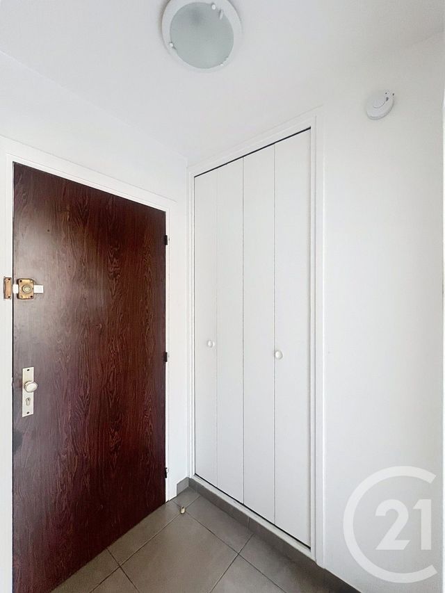 Afficher la photo en grand Appartement F1 à vendre - 1 pièce - 29.1 m2 - ANTIBES - 06 - PROVENCE-ALPES-COTE-D-AZUR - Century 21 Cabinet Marchal