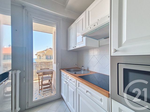 Afficher la photo en grand Appartement F2 à louer - 2 pièces - 50.37 m2 - NICE - 06 - PROVENCE-ALPES-COTE-D-AZUR - Century 21 Cabinet Marchal