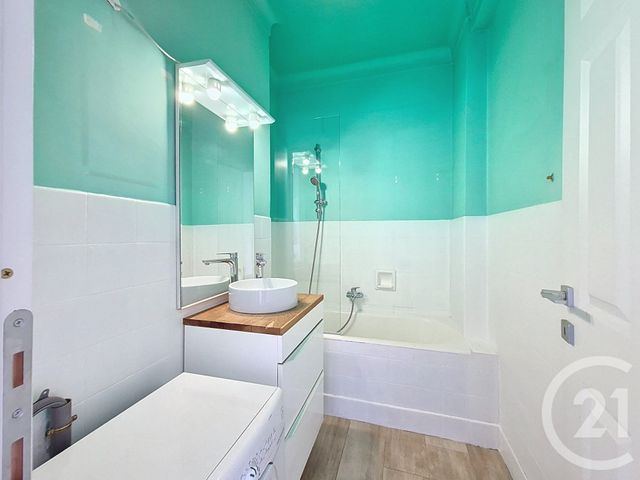 Afficher la photo en grand Appartement F2 à louer - 2 pièces - 50.37 m2 - NICE - 06 - PROVENCE-ALPES-COTE-D-AZUR - Century 21 Cabinet Marchal