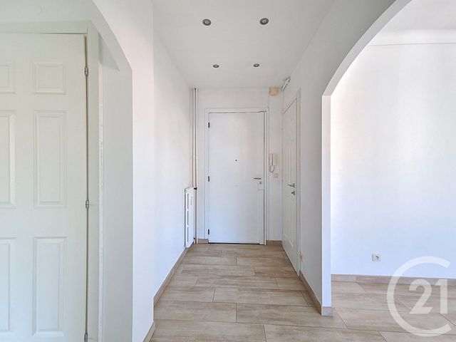 Afficher la photo en grand Appartement F2 à louer - 2 pièces - 50.37 m2 - NICE - 06 - PROVENCE-ALPES-COTE-D-AZUR - Century 21 Cabinet Marchal